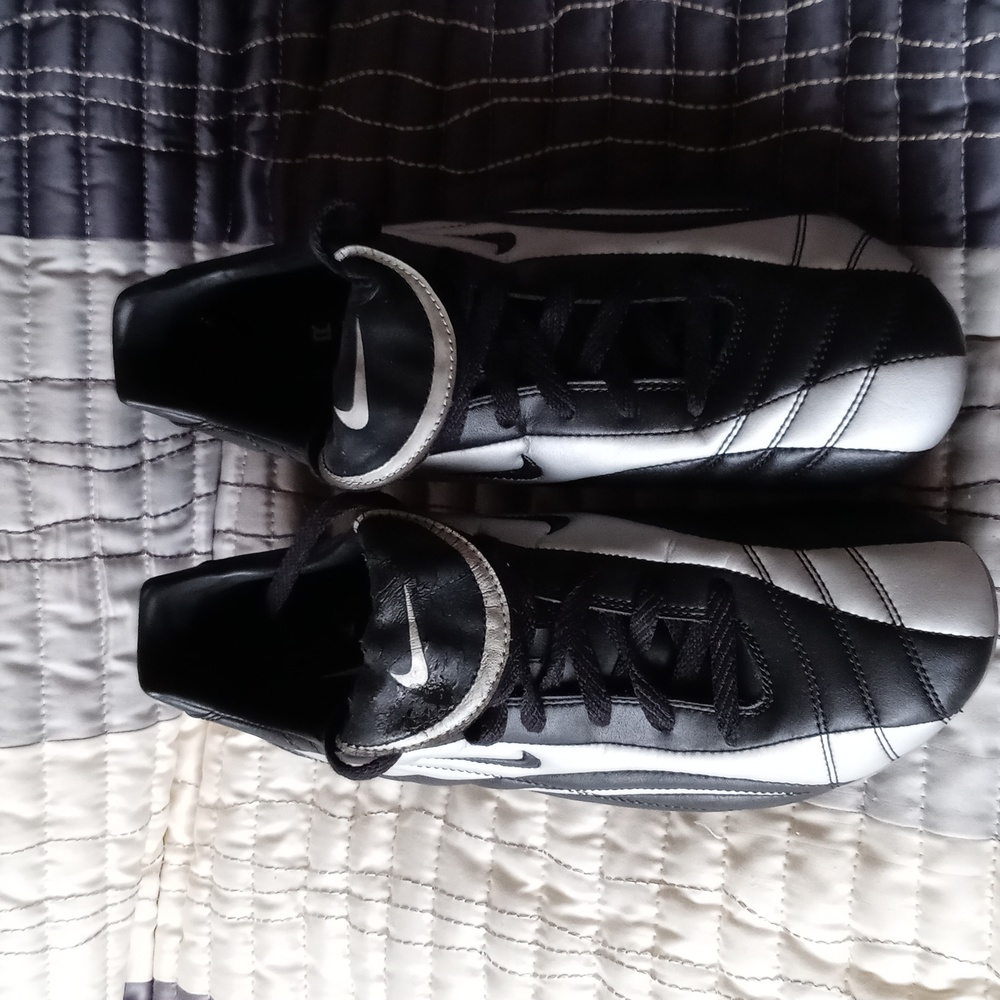 NWT Nike Turbino Cleats